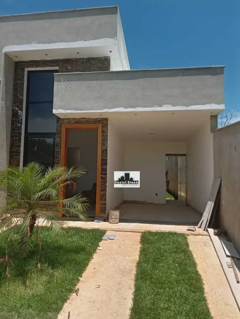 Foto 1 de Casa com 3 Quartos à venda, 100m² em Centro, São José da Lapa