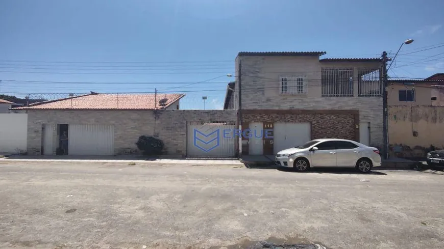 Foto 1 de Casa com 10 Quartos à venda, 700m² em Dias Macedo, Fortaleza