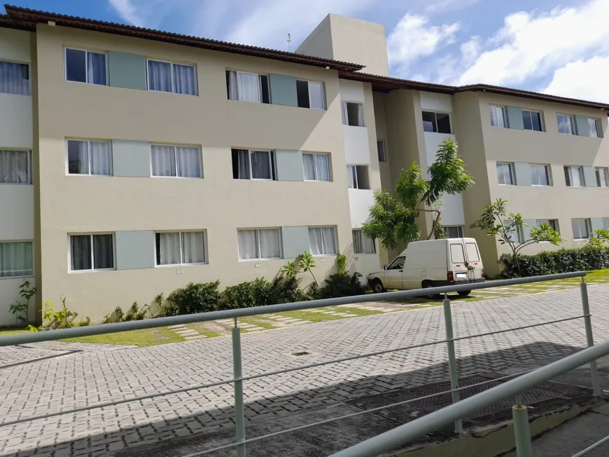 Foto 1 de Apartamento com 2 Quartos à venda, 52m² em Buraquinho, Lauro de Freitas