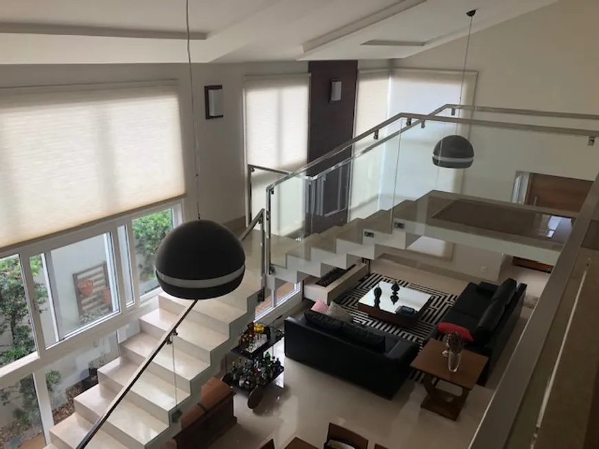 Foto 1 de Casa de Condomínio com 4 Quartos à venda, 438m² em Vila Aviação, Bauru