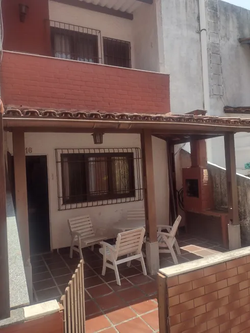 Foto 1 de Casa com 1 Quarto à venda, 50m² em Vila Blanche, Cabo Frio