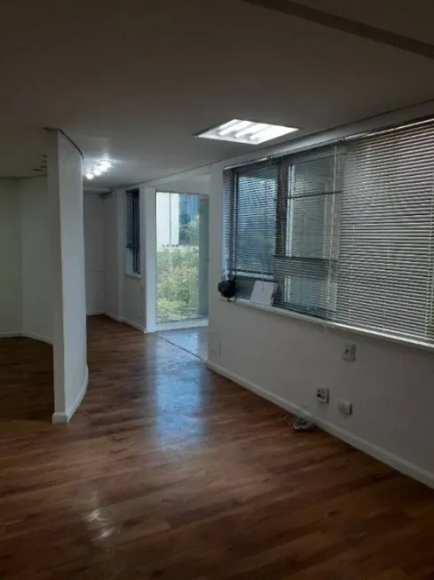 Foto 1 de Sala Comercial para alugar, 204m² em Cidade Monções, São Paulo