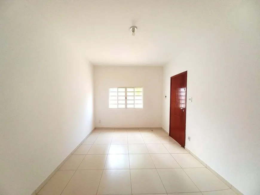 Foto 1 de Casa com 2 Quartos à venda, 70m² em Boa Vista, Limeira