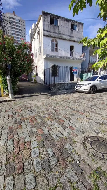 Foto 1 de Apartamento com 3 Quartos para venda ou aluguel, 136m² em Acupe de Brotas, Salvador