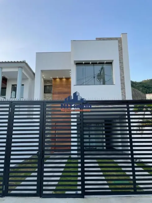 Foto 1 de Casa com 4 Quartos à venda, 194m² em Piratininga, Niterói