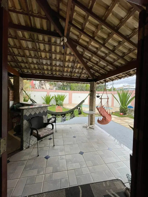 Foto 1 de Casa com 3 Quartos à venda, 210m² em Riviera Fluminense, Macaé