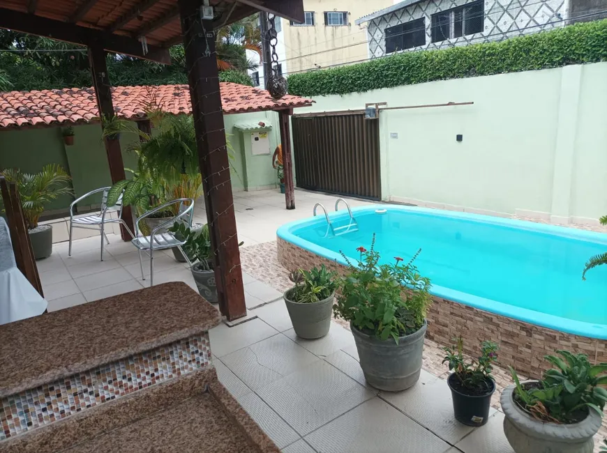 Foto 1 de Casa com 4 Quartos à venda, 140m² em Fragoso, Olinda