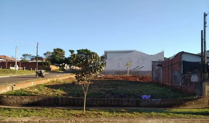 Foto 1 de Lote/Terreno à venda, 238m² em Jardim Bertioga, Maringá