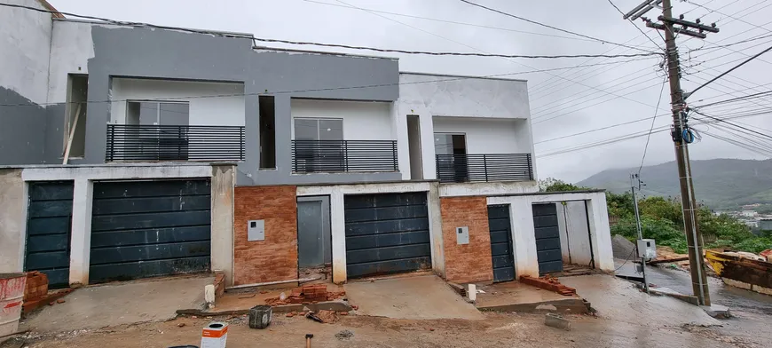 Foto 1 de Casa com 2 Quartos à venda, 90m² em São José Operário, São João Del Rei