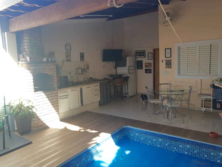Foto 1 de Casa com 2 Quartos à venda, 110m² em Vila Santa Luzia, Bauru