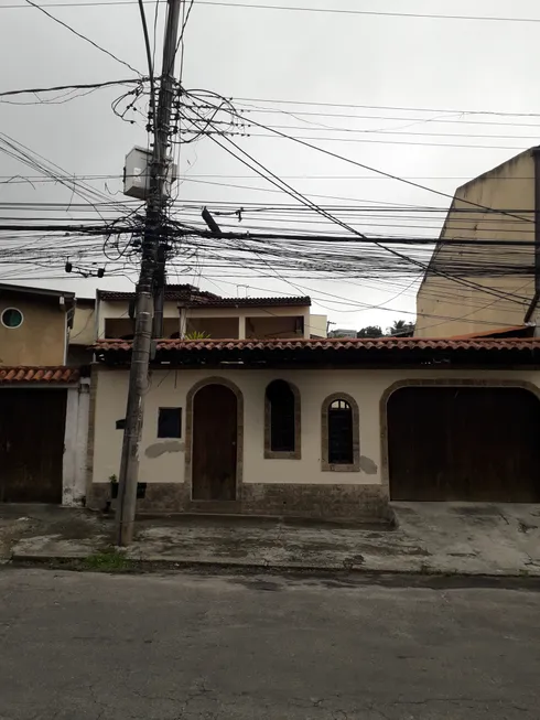 Foto 1 de Casa com 3 Quartos para alugar, 224m² em Praça Seca, Rio de Janeiro