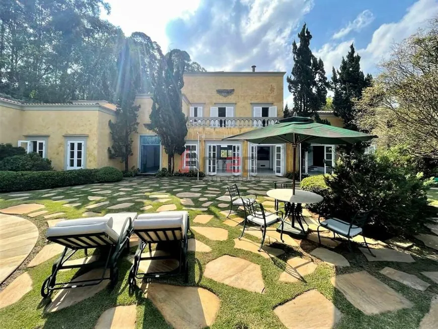 Foto 1 de Casa com 6 Quartos para venda ou aluguel, 659m² em Palos Verdes, Carapicuíba