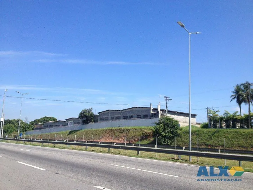 Foto 1 de Galpão/Depósito/Armazém para alugar, 450m² em Santa Luzia, São Gonçalo