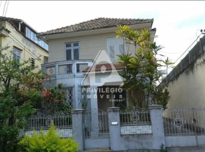 Foto 1 de Casa com 5 Quartos à venda, 200m² em Grajaú, Rio de Janeiro