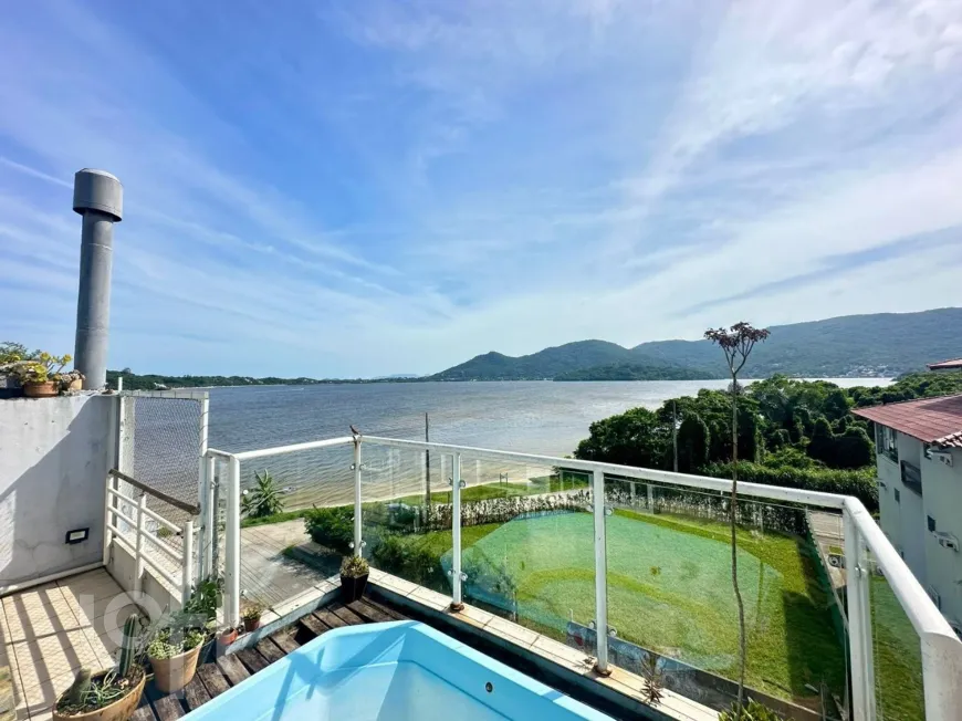 Foto 1 de Apartamento com 3 Quartos à venda, 133m² em Lagoa da Conceição, Florianópolis