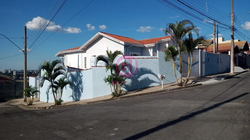 Foto 1 de Sobrado com 3 Quartos à venda, 317m² em Jardim Terras de Sao Joao, Jacareí