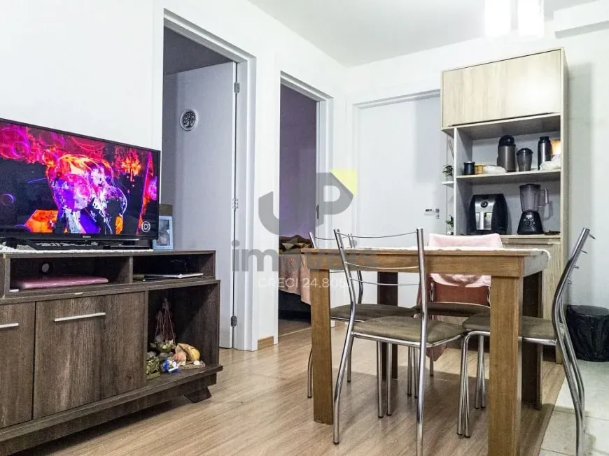 Foto 1 de Apartamento com 2 Quartos à venda, 45m² em Três Vendas, Pelotas