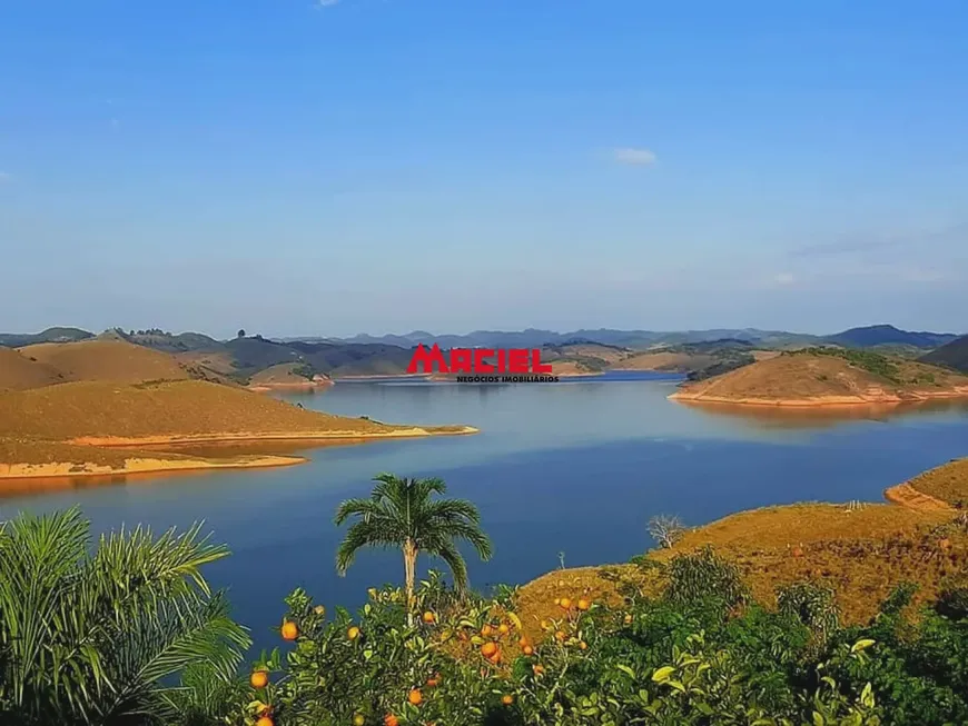 Foto 1 de Fazenda/Sítio com 1 Quarto à venda, 44m² em Centro, Natividade da Serra