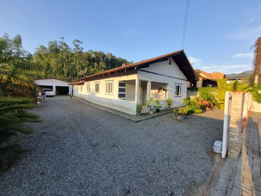 Foto 1 de Casa com 4 Quartos à venda, 120m² em Rio Cerro I, Jaraguá do Sul