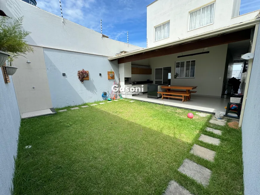 Foto 1 de Casa com 3 Quartos à venda, 190m² em Morada de Laranjeiras, Serra