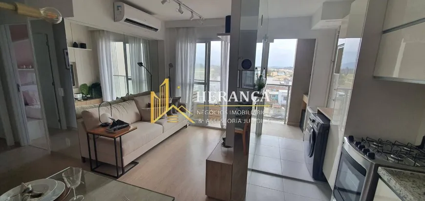 Foto 1 de Apartamento com 2 Quartos à venda, 52m² em Marechal Hermes, Rio de Janeiro