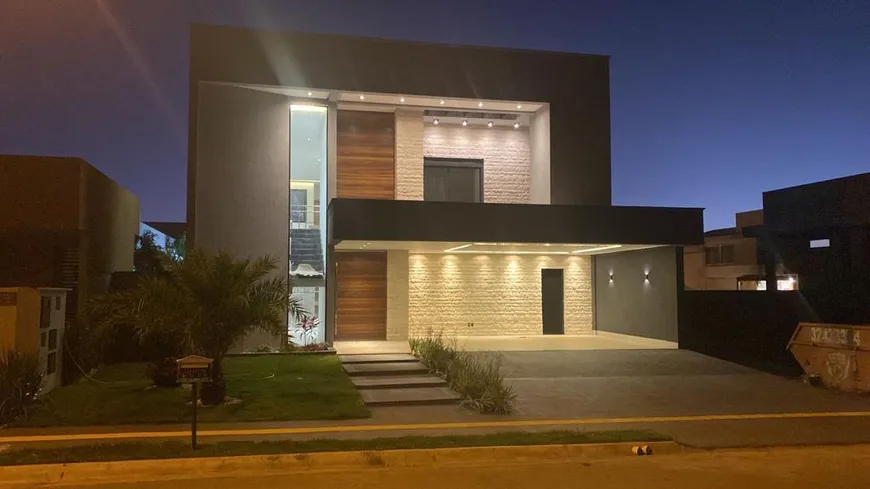 Foto 1 de Casa de Condomínio com 4 Quartos à venda, 226m² em Residencial Goiânia Golfe Clube, Goiânia