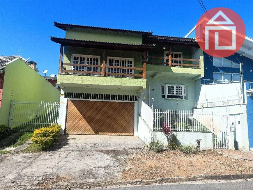 Foto 1 de Casa com 3 Quartos à venda, 250m² em Jardim América, Bragança Paulista