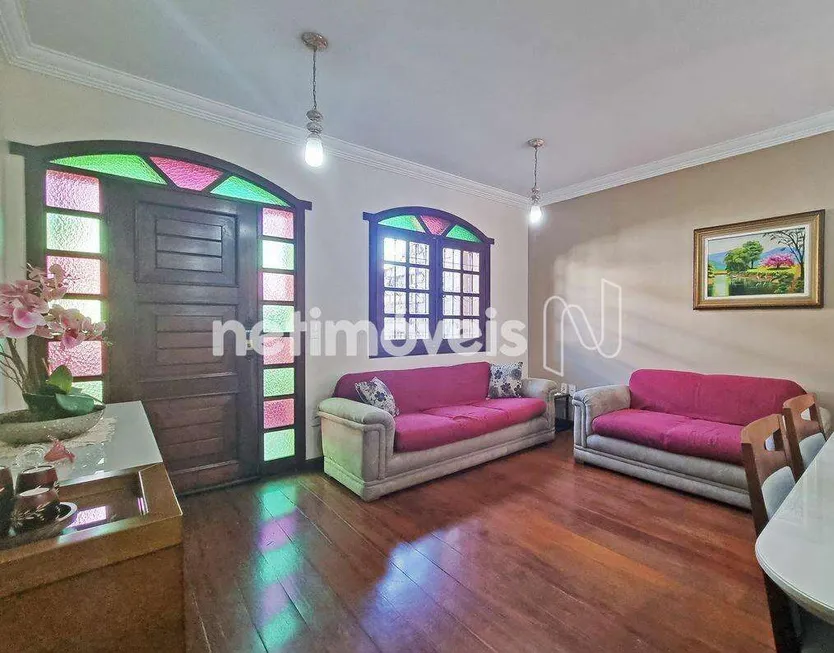 Foto 1 de Casa com 3 Quartos à venda, 294m² em Ipiranga, Belo Horizonte