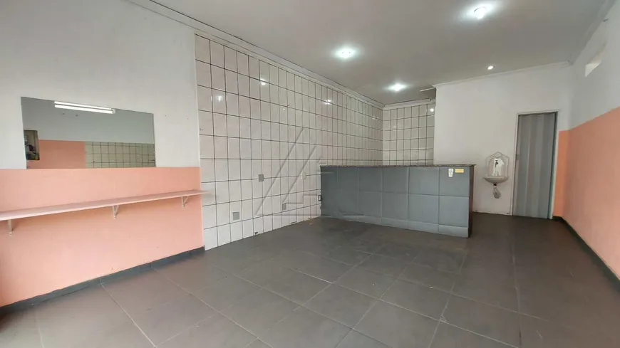 Foto 1 de Sala Comercial para alugar, 40m² em Ferreira, São Paulo