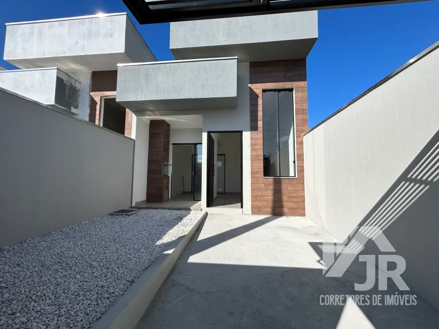 Foto 1 de Casa com 2 Quartos à venda, 65m² em Rio Pequeno, Camboriú