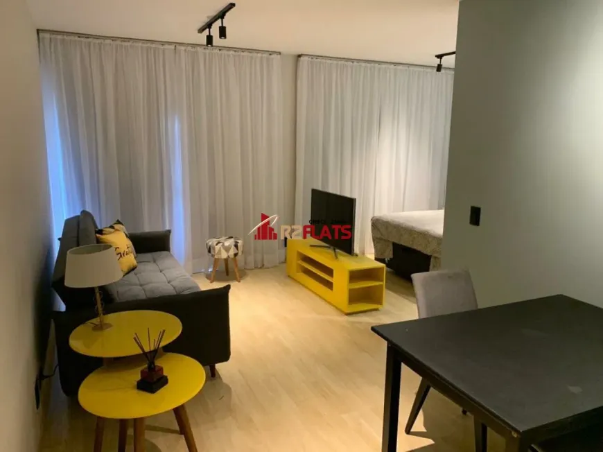 Foto 1 de Flat com 1 Quarto para alugar, 47m² em Moema, São Paulo