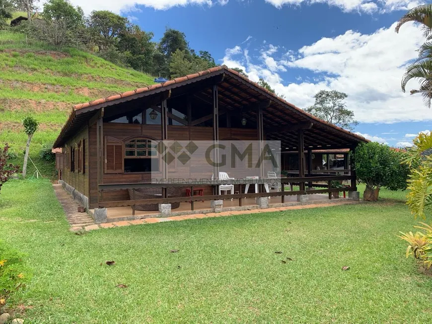 Foto 1 de Casa com 4 Quartos à venda, 261m² em Itaipava, Petrópolis