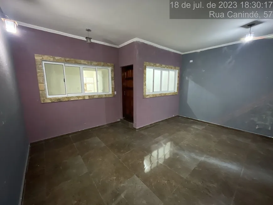 Foto 1 de Casa com 2 Quartos à venda, 80m² em Vila Eureka, Poá