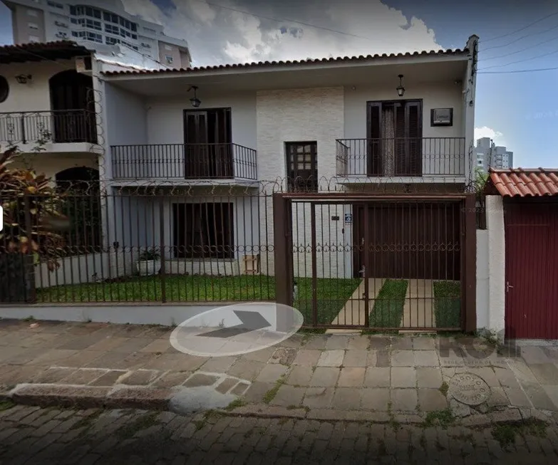 Foto 1 de Casa com 3 Quartos à venda, 225m² em Higienópolis, Porto Alegre