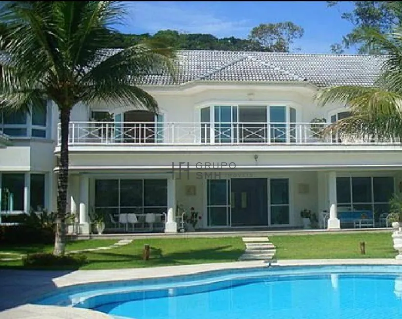 Foto 1 de Casa de Condomínio com 4 Quartos para venda ou aluguel, 1380m² em Balneário Praia do Perequê , Guarujá