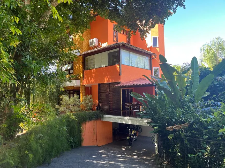 Foto 1 de Casa de Condomínio com 4 Quartos à venda, 500m² em Piratininga, Niterói