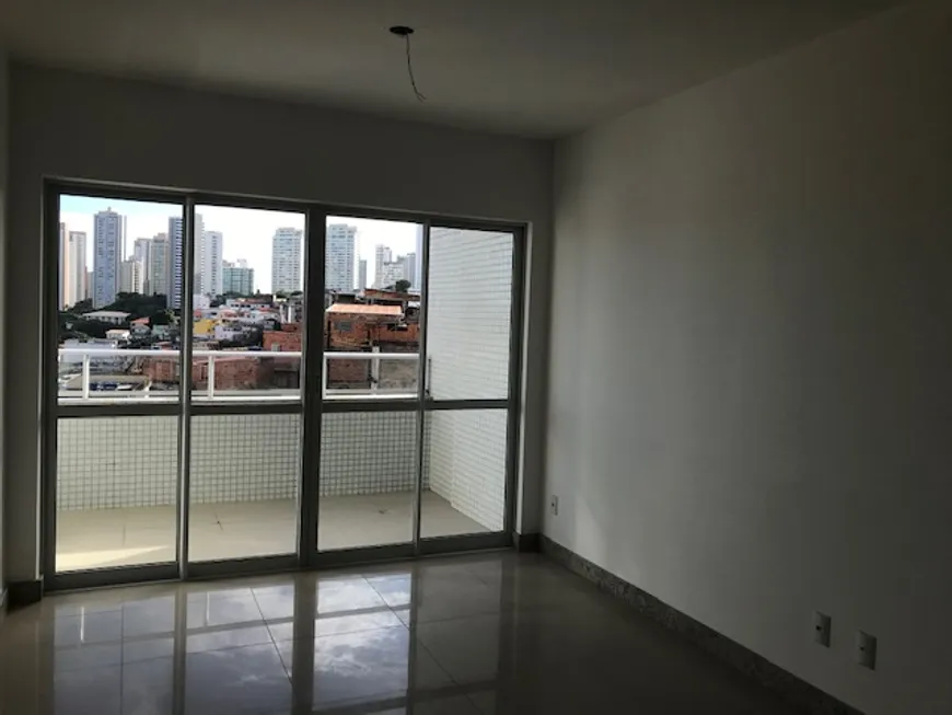 Foto 1 de Apartamento com 3 Quartos à venda, 87m² em Candeal, Salvador