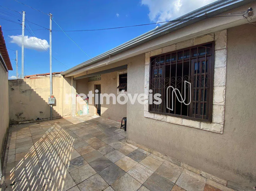 Foto 1 de Casa com 3 Quartos à venda, 150m² em Pedra Azul, Contagem