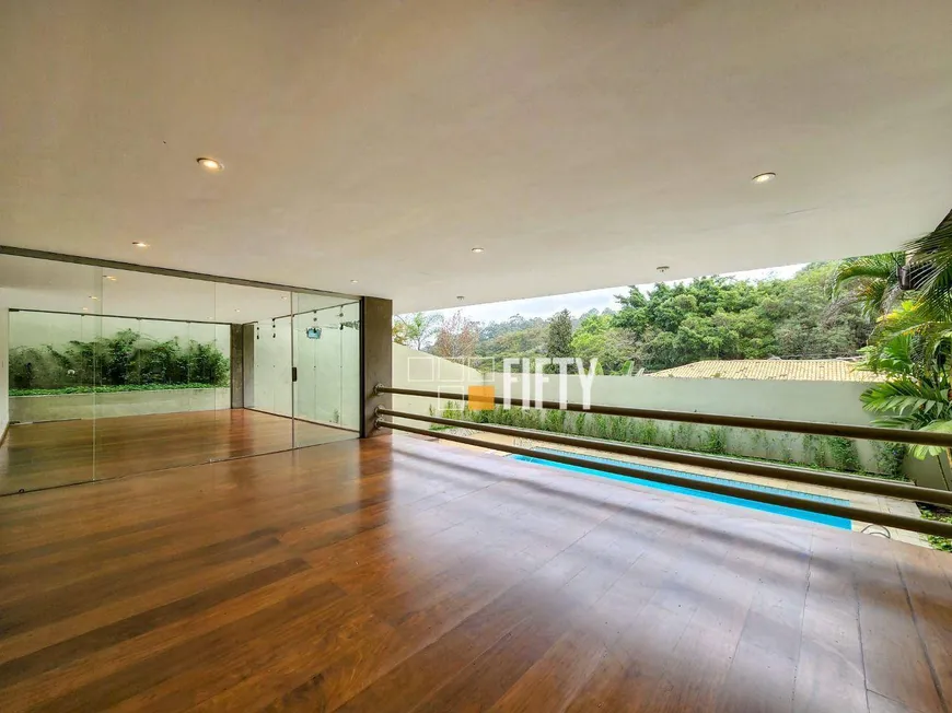 Foto 1 de Casa de Condomínio com 5 Quartos à venda, 900m² em Paineiras do Morumbi, São Paulo