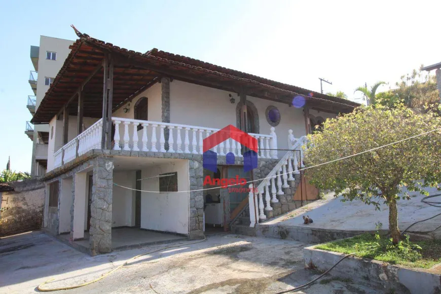 Foto 1 de Casa com 3 Quartos à venda, 540m² em Santa Mônica, Belo Horizonte