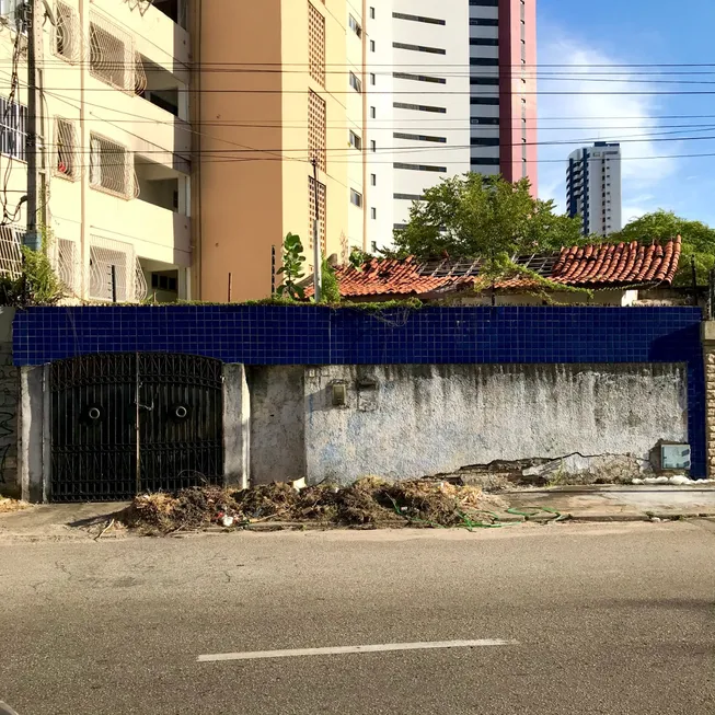 Foto 1 de Casa com 6 Quartos à venda, 300m² em Cocó, Fortaleza