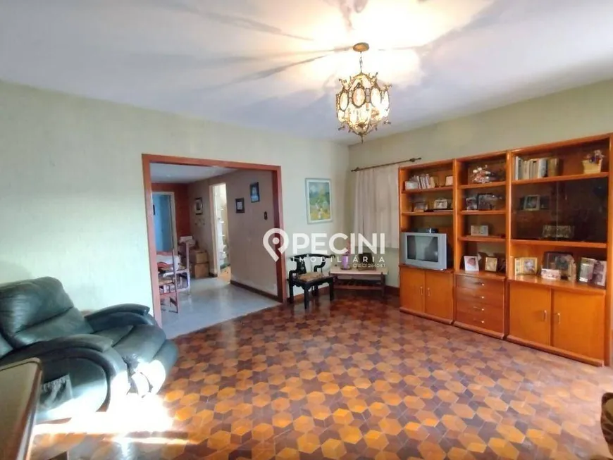 Foto 1 de Casa com 3 Quartos à venda, 213m² em Cidade Jardim, Rio Claro