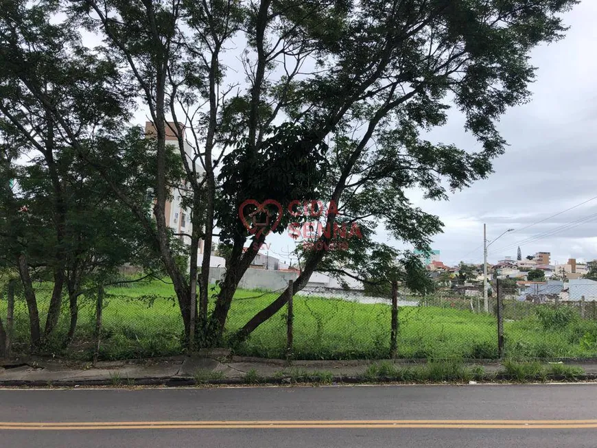 Foto 1 de Lote/Terreno à venda, 1944m² em Capoeiras, Florianópolis