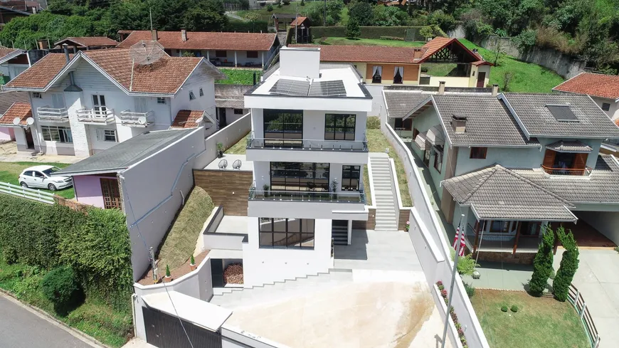 Foto 1 de Casa com 5 Quartos à venda, 308m² em Vila Matilde, Campos do Jordão