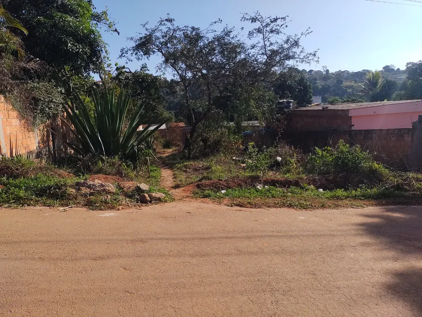 Foto 1 de Lote/Terreno à venda, 360m² em , Mateus Leme