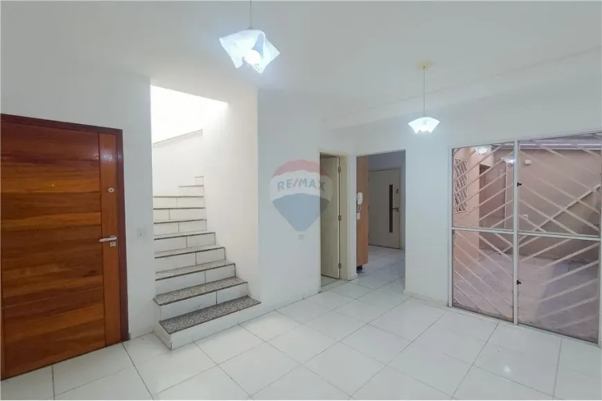 Foto 1 de Casa com 2 Quartos à venda, 66m² em Vila Pomar, Mogi das Cruzes