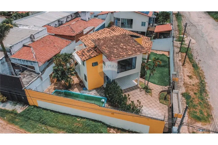 Foto 1 de Casa com 4 Quartos à venda, 300m² em Candelária, Natal