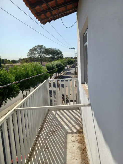 Foto 1 de Casa com 3 Quartos para alugar, 200m² em Centro, Chapadinha