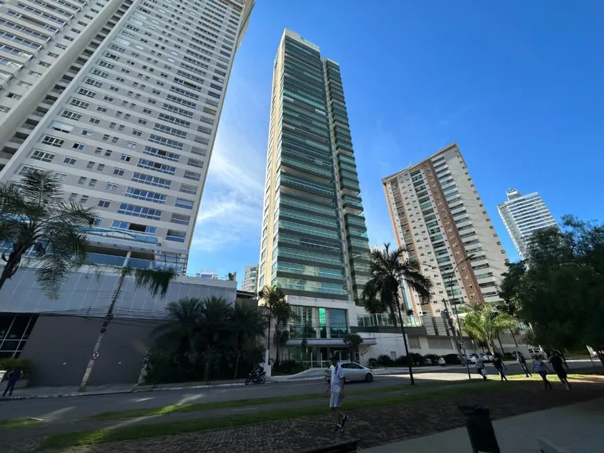 Foto 1 de Apartamento com 4 Quartos para alugar, 345m² em Jardim Goiás, Goiânia