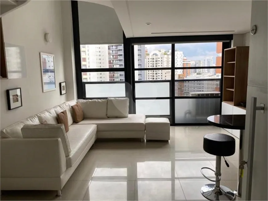 Foto 1 de Apartamento com 1 Quarto à venda, 50m² em Vila Nova Conceição, São Paulo